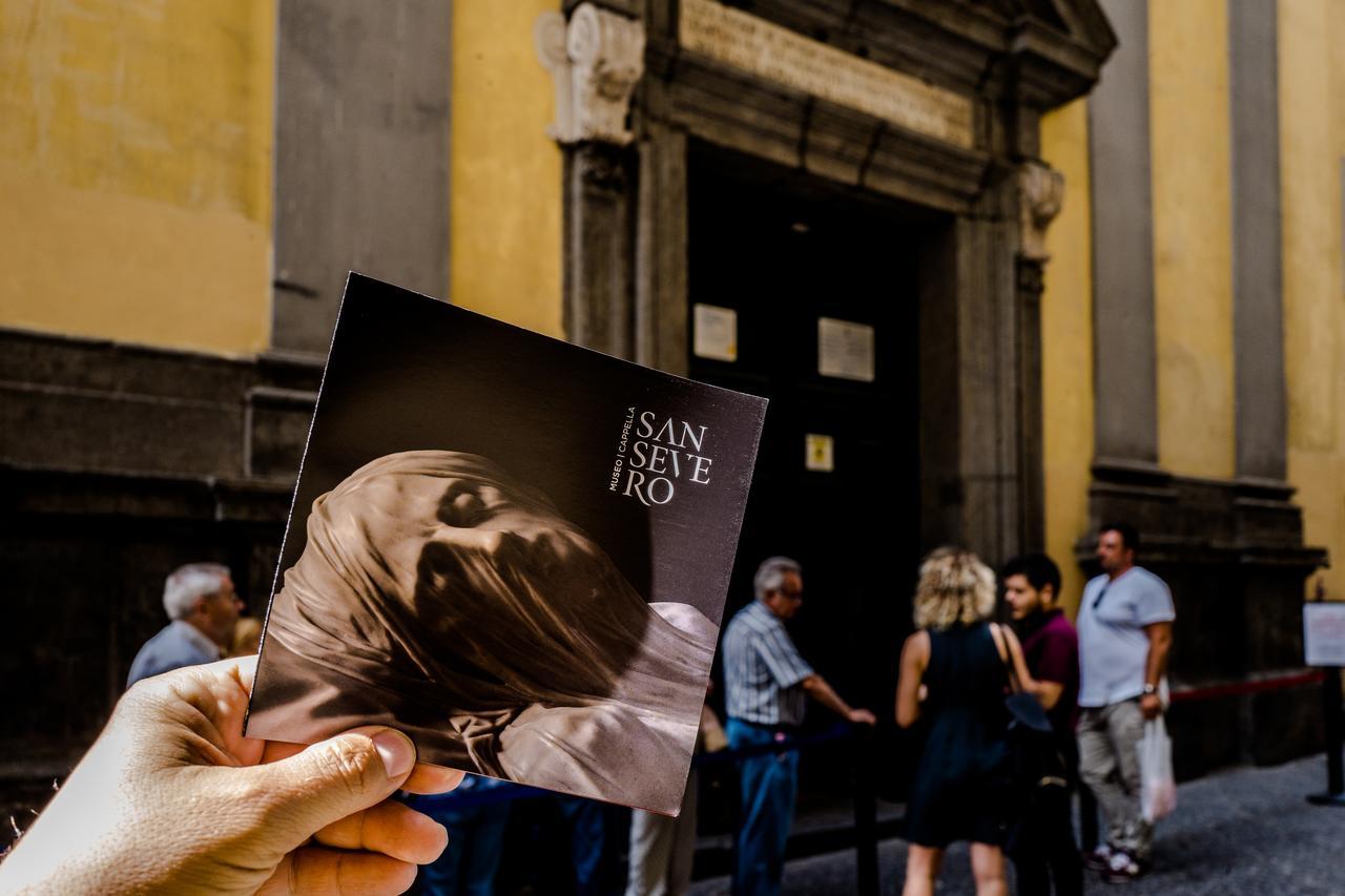 Art Suite Nel Cuore Di Napoli ภายนอก รูปภาพ