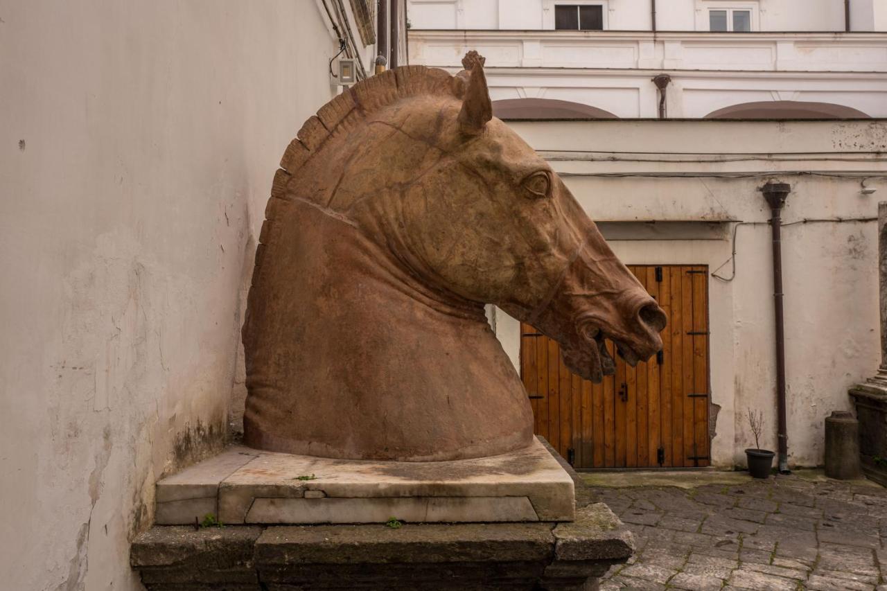 Art Suite Nel Cuore Di Napoli ภายนอก รูปภาพ