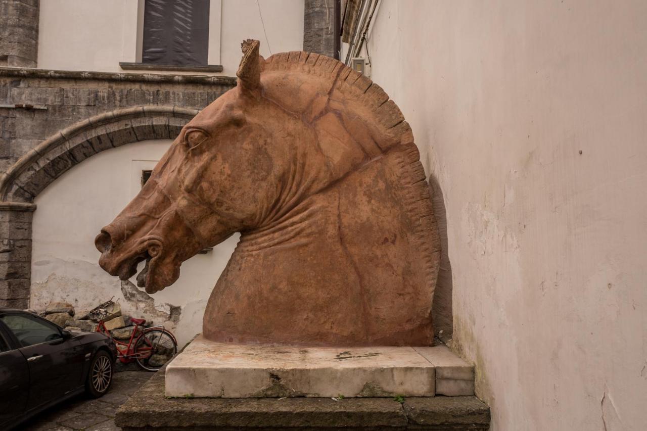Art Suite Nel Cuore Di Napoli ภายนอก รูปภาพ